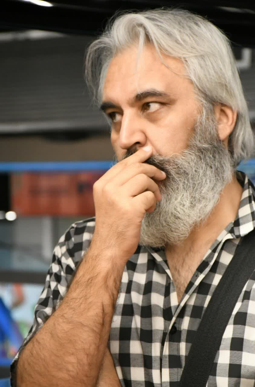 داریوش ابریشمی